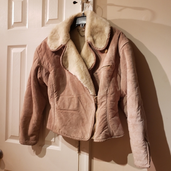 Synergy Ventage Suede Jacket with Faux Fur Lining - Picture 3 of 11